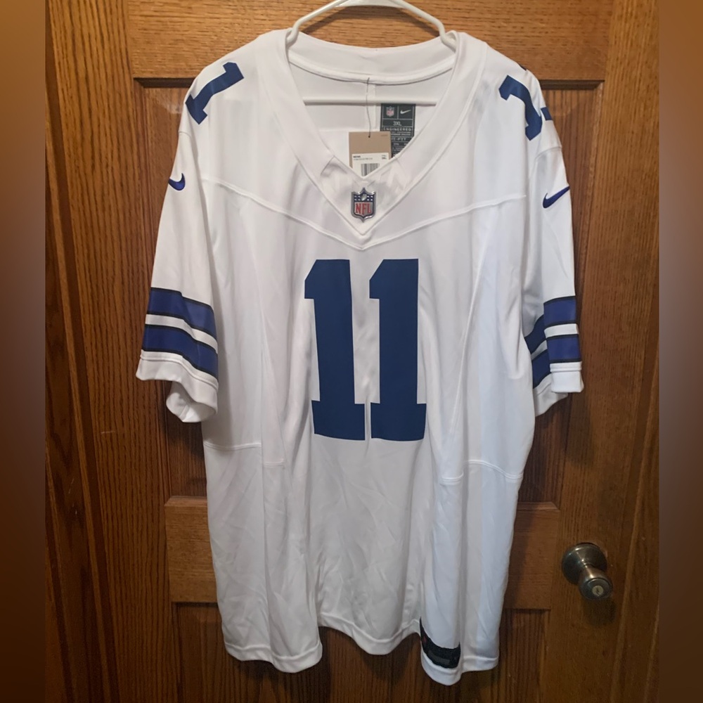 Dallas Cowboys Micah Parsons field jersey